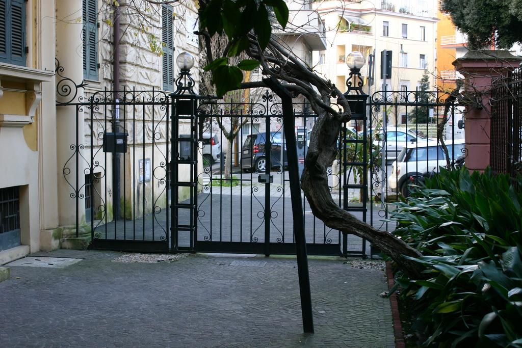 Andenis Luxury House Hotel Rome Bagian luar foto