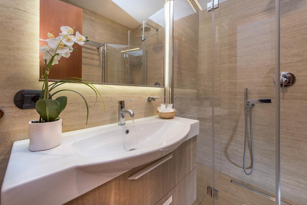 Andenis Luxury House Hotel Rome Bagian luar foto